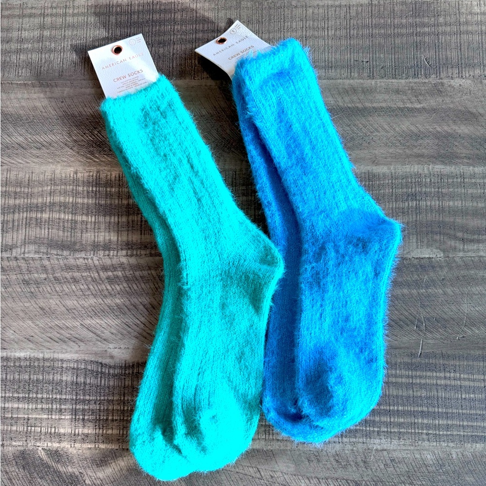 American Eagle crew socks